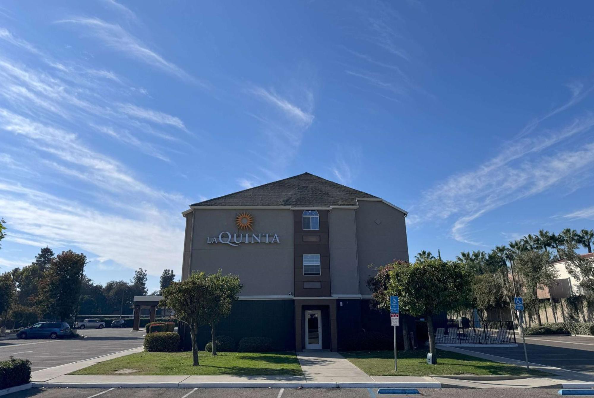 Hotel La Quinta By Wyndham Tulare Extérieur photo