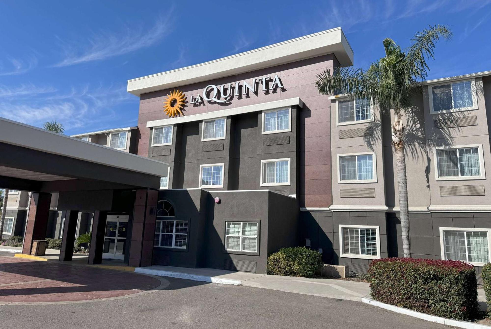 Hotel La Quinta By Wyndham Tulare Extérieur photo